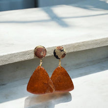 Load image into Gallery viewer, Cleo’s Resin Earrings - Bronze and Black