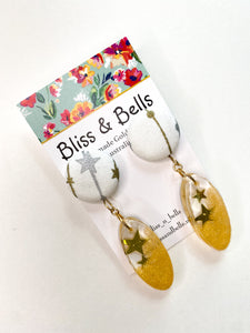 Christmas Gold Star Shimmer Dangle Earrings