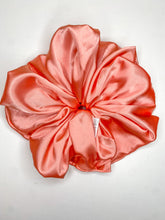 Load image into Gallery viewer, Peach Super Jumbo Scrunchie